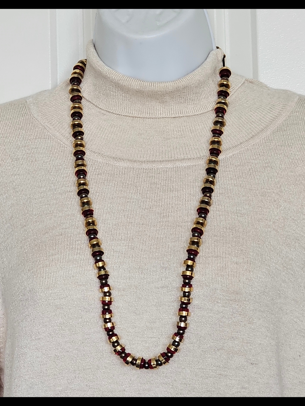 Vintage 80s Long Garnet/Glass Gemstone & Gold Beaded Strand Necklace
